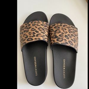 Lucky Brand Women’s Slide Leopard